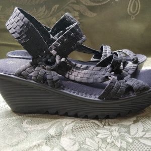 Bernie Mev Womens "Crystal" platform Wedge
